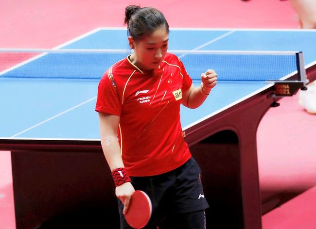 现出足够的 现出足够的