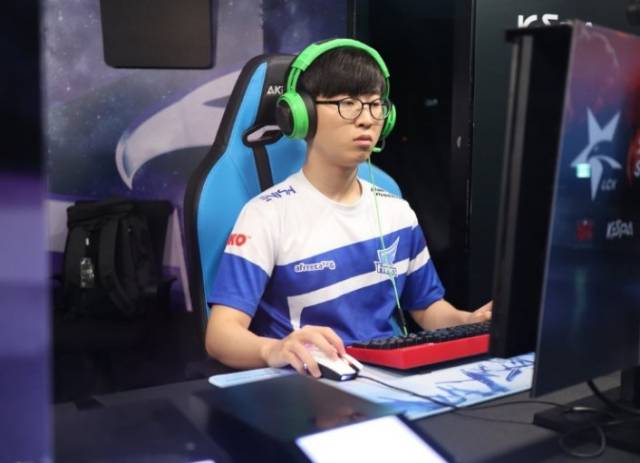 成了一个奇 成了一个奇