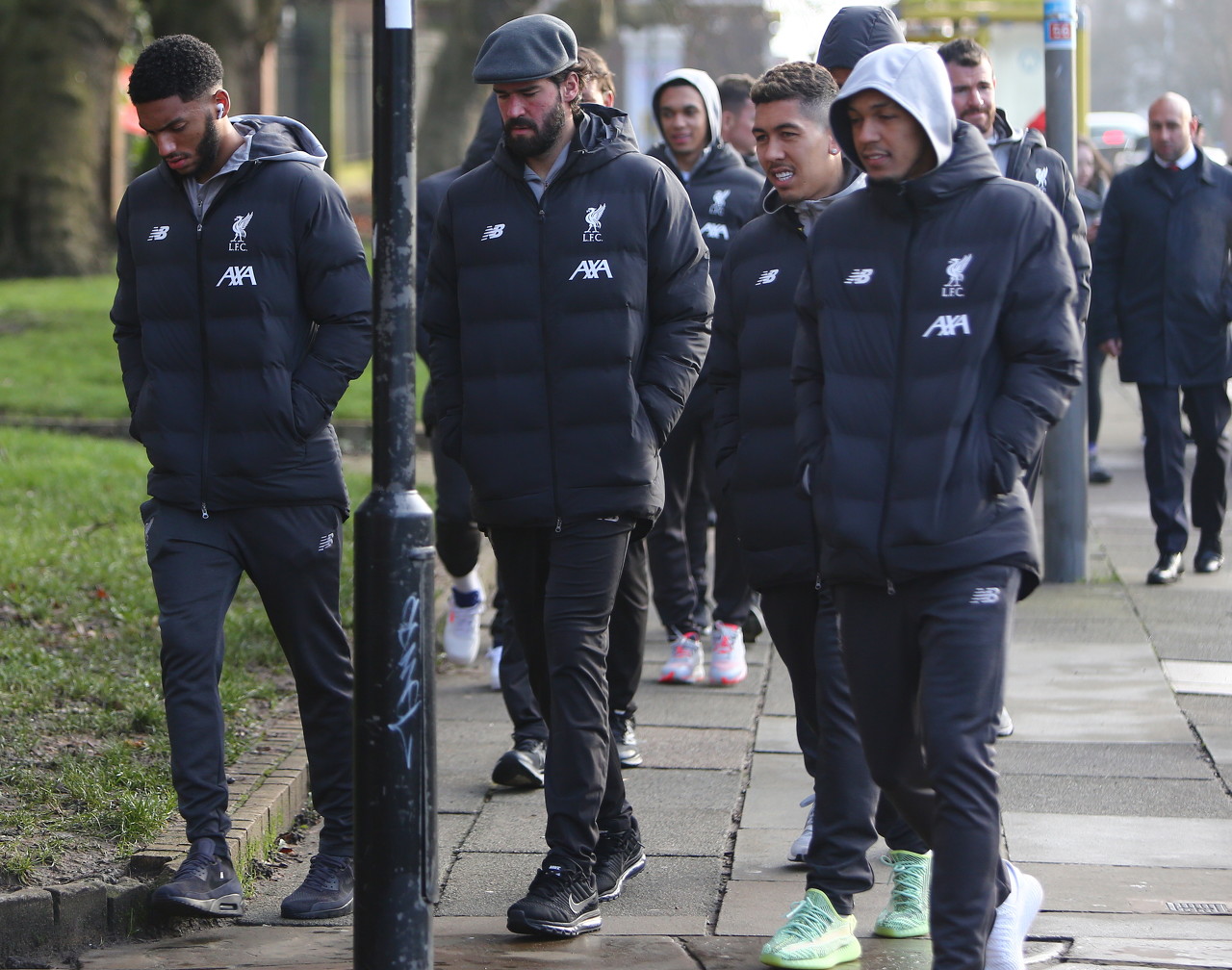 往开始倾斜 往开始倾斜